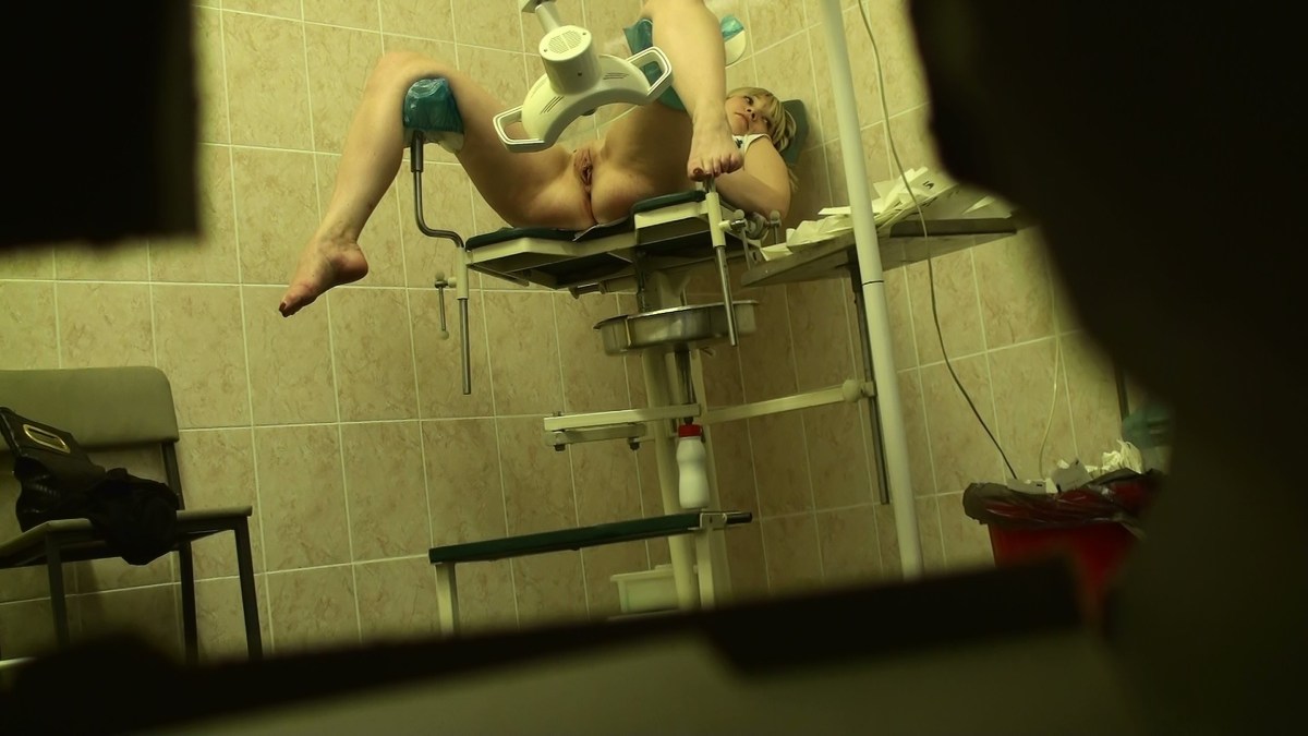 Голые женщины на скрытую камеру