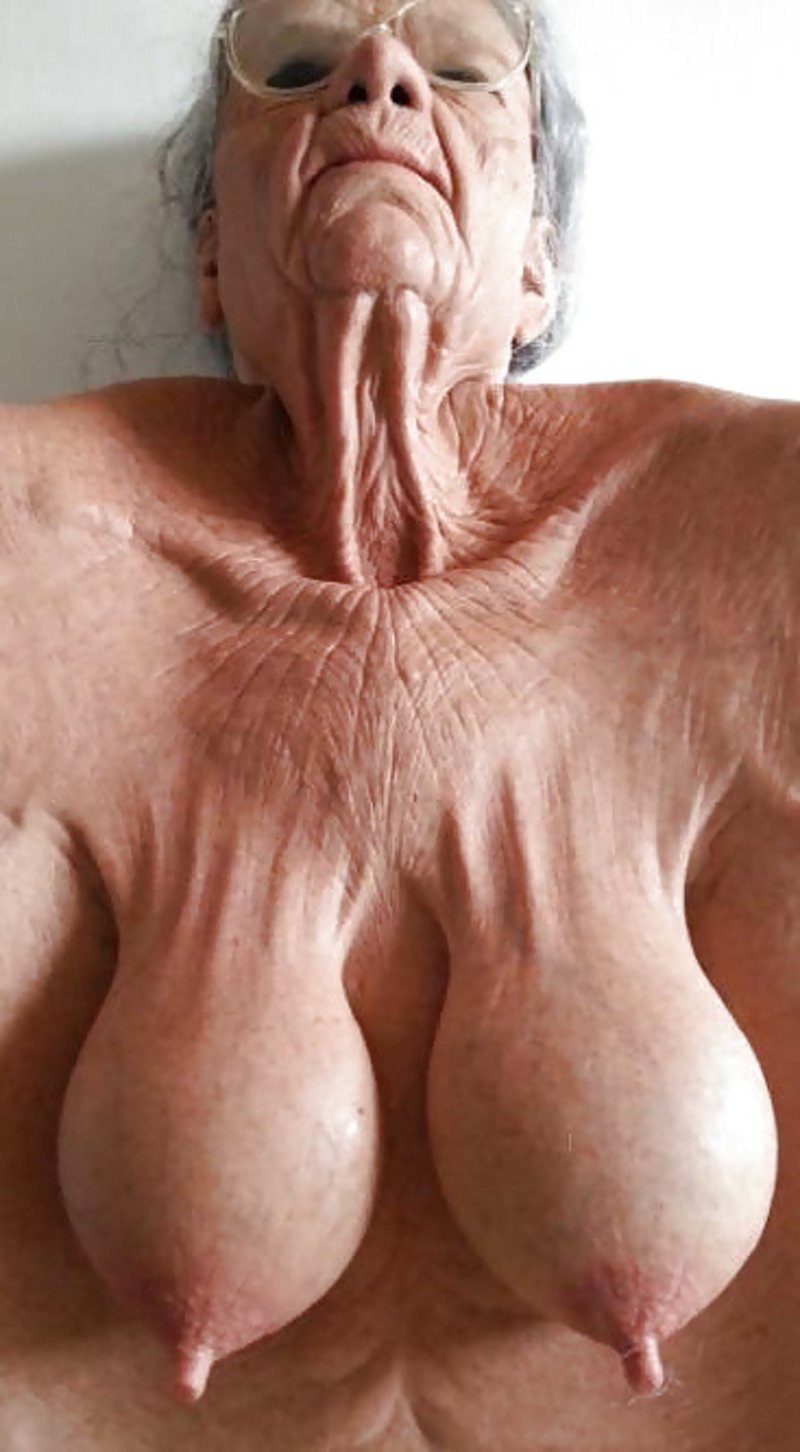 Old granny saggy tits pics - 63 porn photo