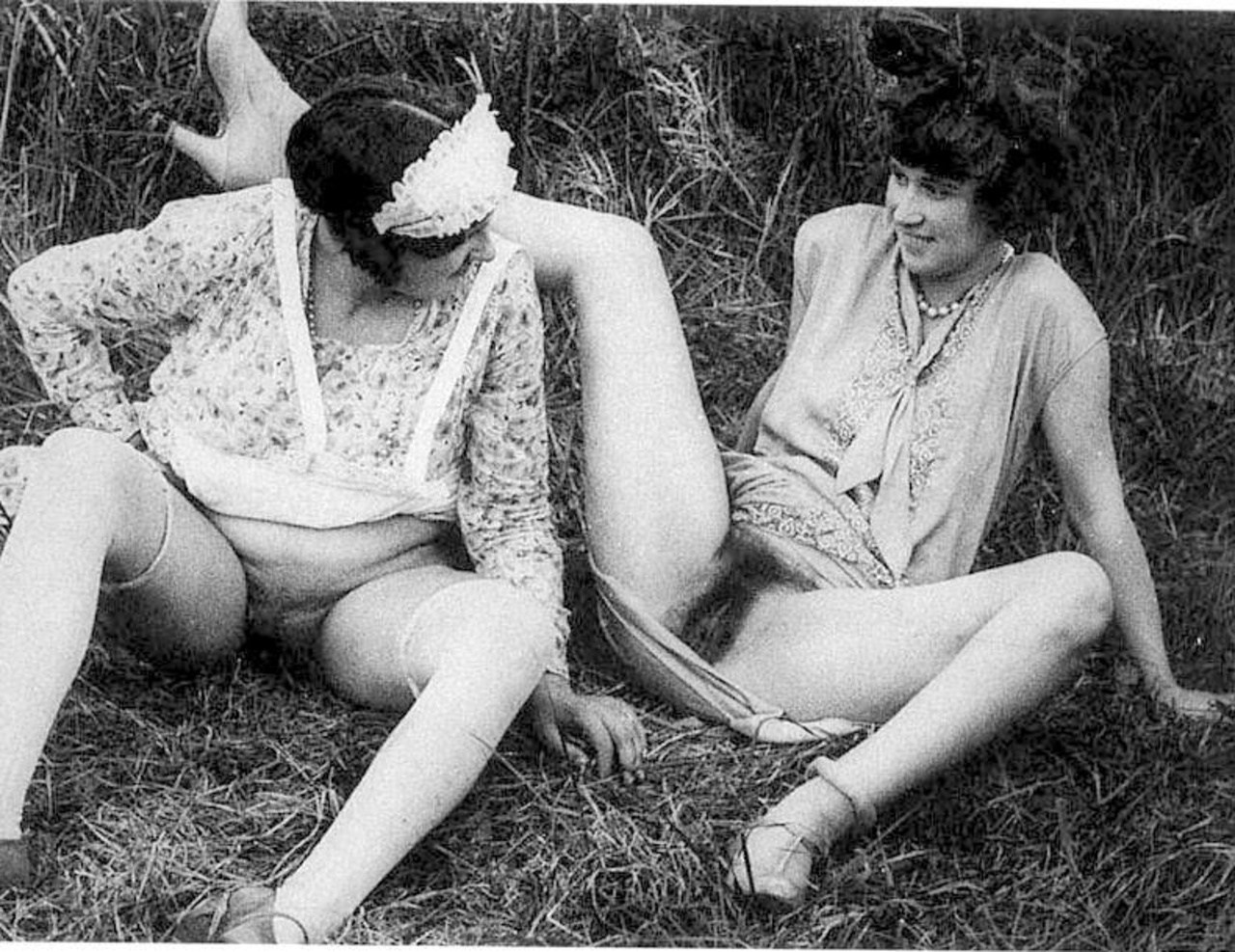 1660303280_61-pirogzla-com-p-porno-golii-sport-retro-69.jpg