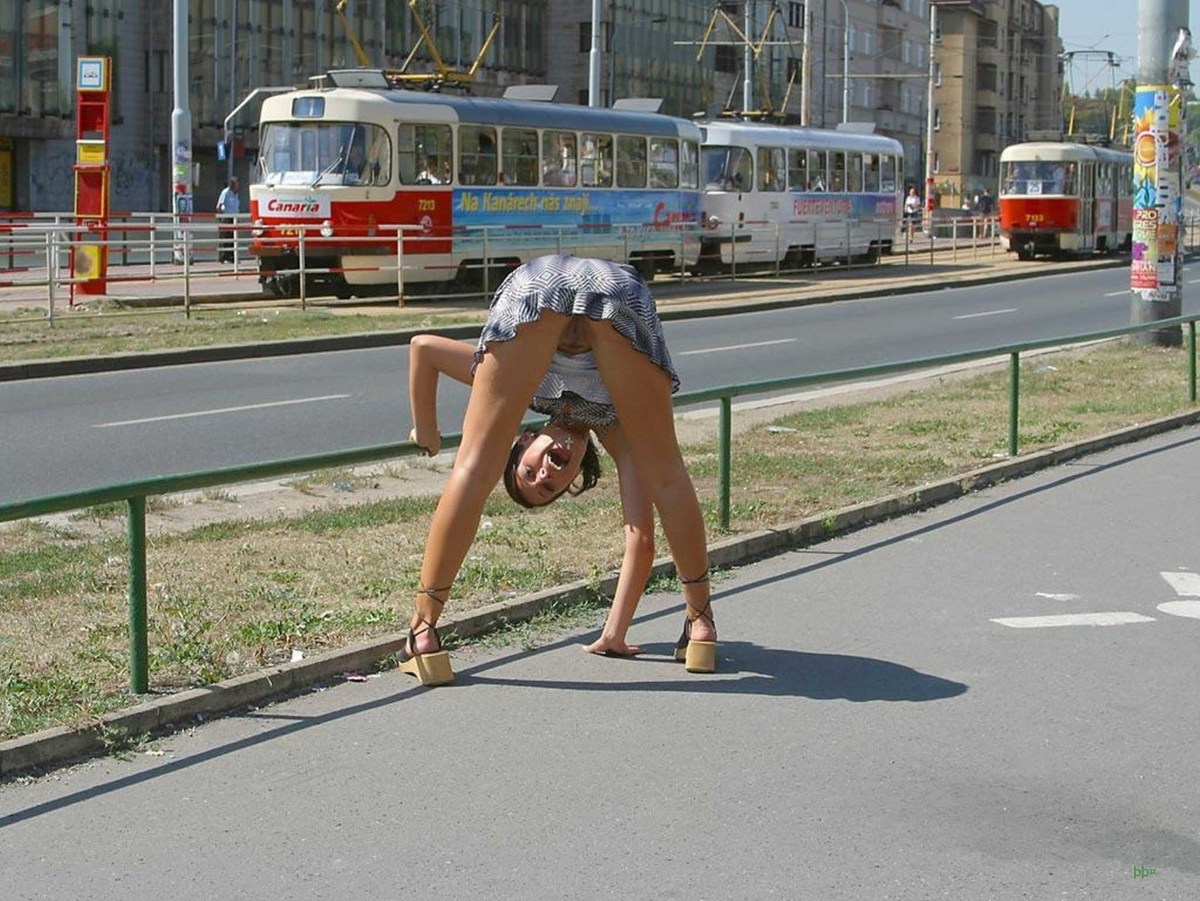 Моя подруга без трусов