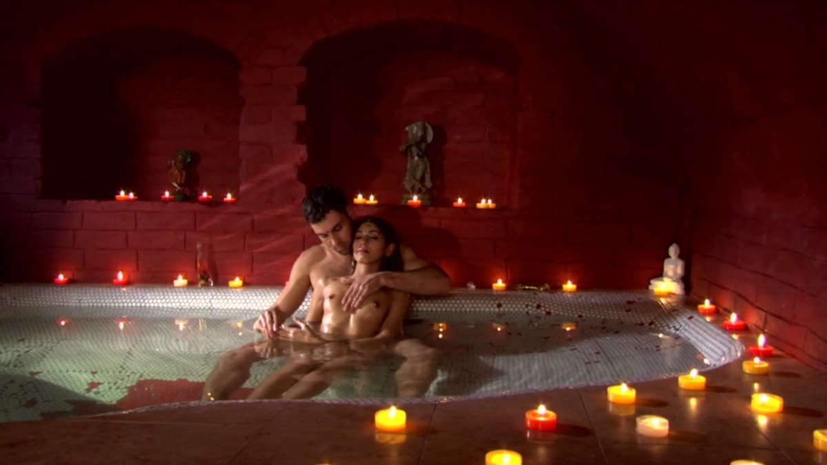 Страстный трах красотки в чулках